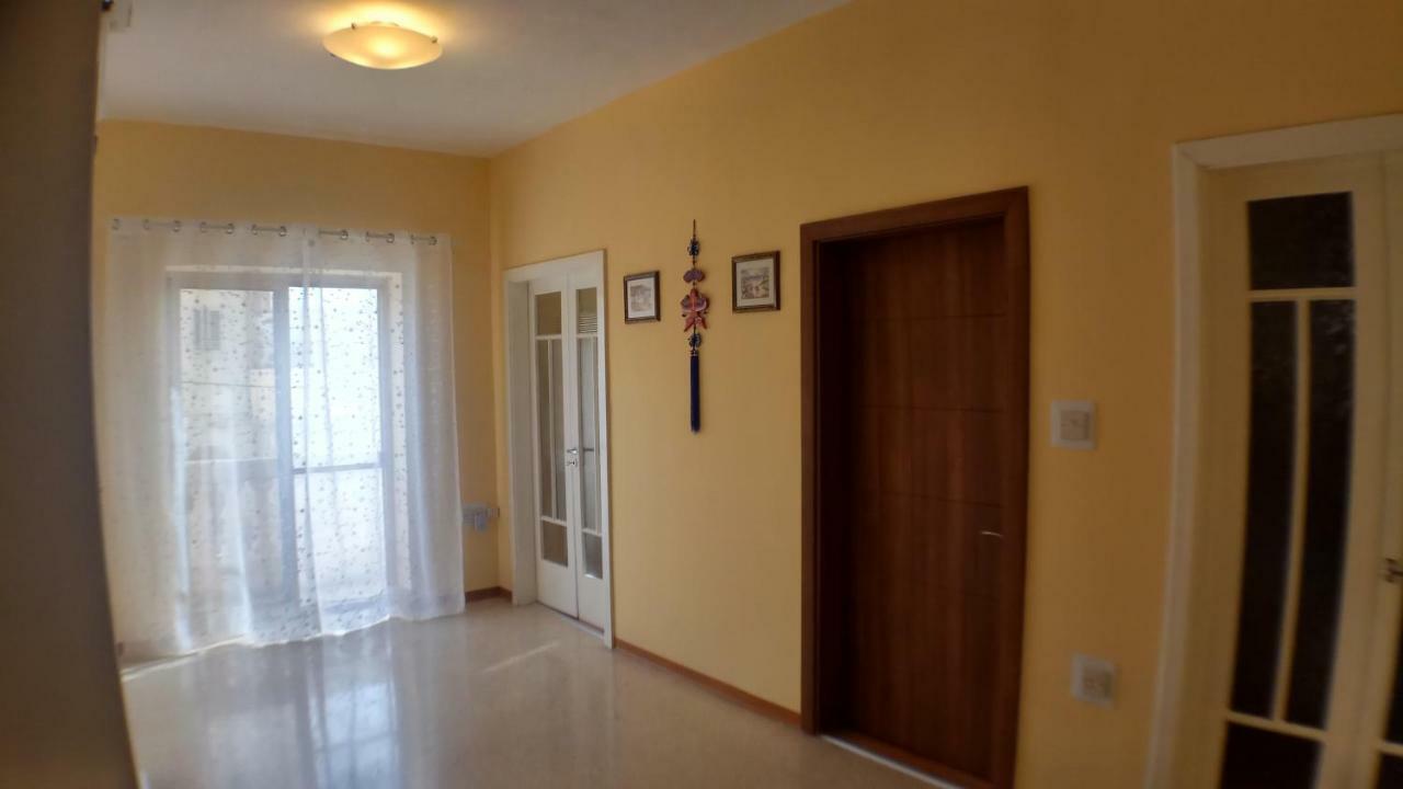 Corner Townhouse 1Km From University Msida Εξωτερικό φωτογραφία